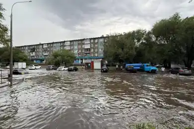 В ВКО устраняют последствия ливня и града