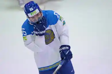 Сборная Казахстана проиграла третий матч подряд на ЧМ по хоккею