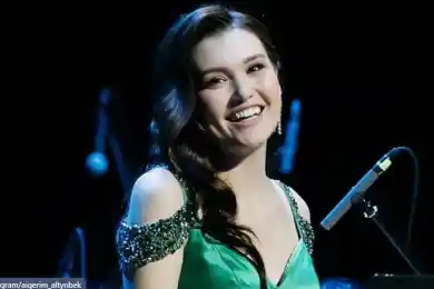 Президент Казахстана поздравил оперную певицу Айгерим Алтынбек