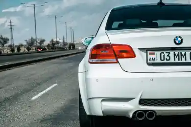 Мажилис одобрил снижение ставки за легализацию авто, ввезенных в Казахстан