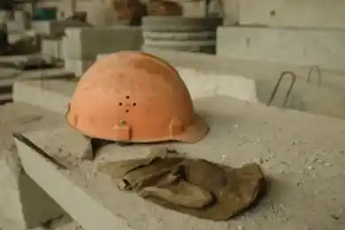 В Астане с 15-го этажа упали и разбились насмерть двое строителей