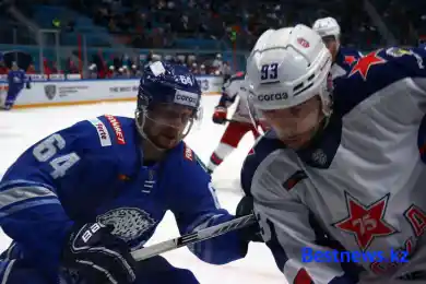 Реванш откладывается: Барыс обыгрывает ЦСКА после первого периода