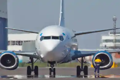 Казахстанские авиакомпании не будут включены в европейский «черный список» - Ускенбаев