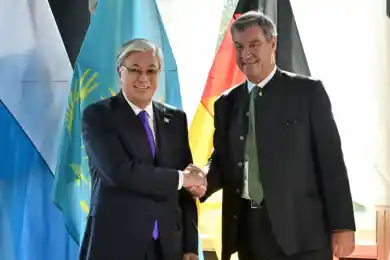 Президент Казахстана провел встречу с Премьер-министром Баварии Маркусом Зёдером