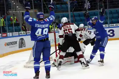 После первого периода "Барыс" ведет в матче с "Динамо" Рига