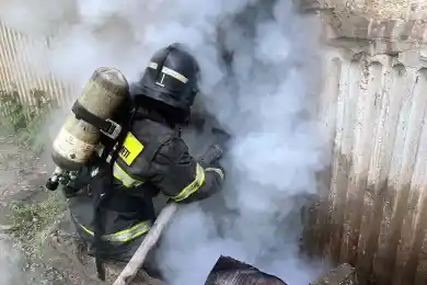 В Уральске на пожаре эвакуировали 9 жильцов