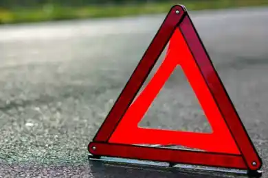 В Таджикистане погибли 10 человек из-за отказа тормозов грузовика