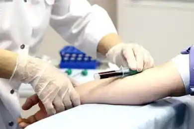 В Казахстане будут платить донорам плазмы, излечившихся от коронавируса 