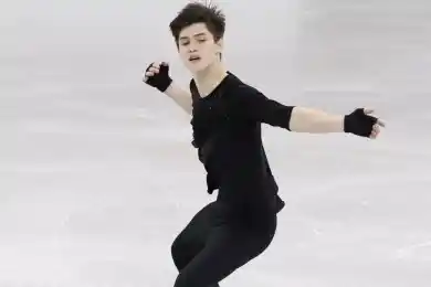 Диас Жиренбаев показал короткую программу на ЧМ в Праге