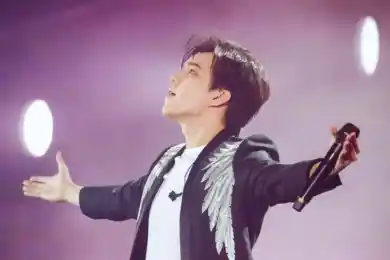 Перед каждым концертом Димаш выполняет этот ритуал – видео