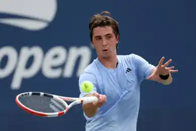 Российский теннисист Шевченко объявил о переходе под флаг Казахстана