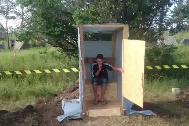 «Деньги не главное»: глава МОН объяснил, почему нельзя быстро закрыть все уличные туалеты возле школ