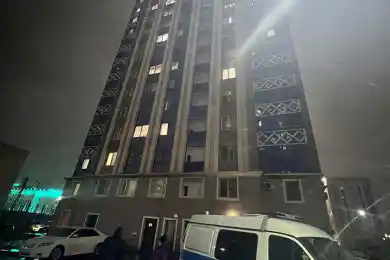 В Астане нашли тело девочки под окнами высотки