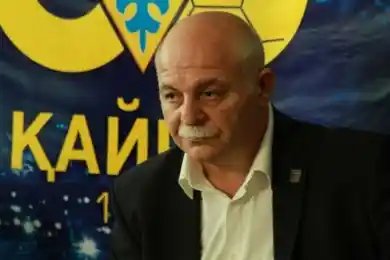 Президент Казахстана наградил легенду «Кайрата» орденом