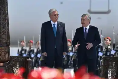 Песни и танцы. Как встретили Токаева в Бухаре