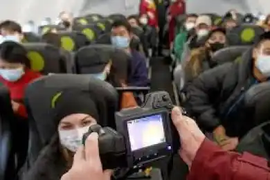 «Держать дистанцию»: на каких условиях казахстанцам разрешат летать самолетами