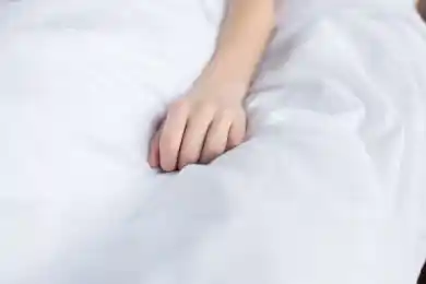 Глава Минздрава назвала причину, замедляющую выяснение причин массового отравления детей в Караганде