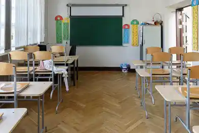 В Астане отменили занятия во вторую смену