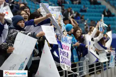 Плакатная любовь к «Барысу»