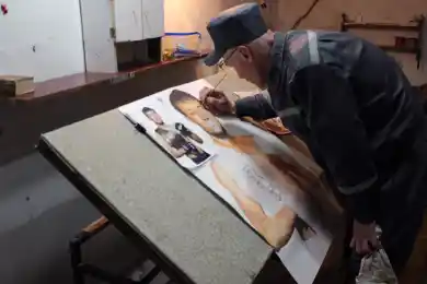 Заключенный нарисовал портрет звезды UFC из Казахстана