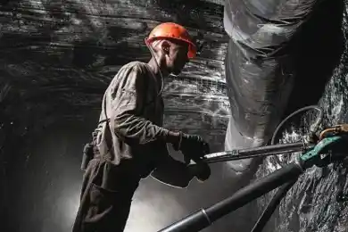 В Минтруда обратились к бастующим шахтерам «Казахсмыса»