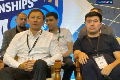 Геннадий Головкин прибыл на ЧА и поздравил женскую сборную Казахстана