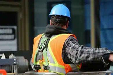 Иностранные инвесторы смогут привлекать иностранную рабочую силу без разрешения властей Казахстана