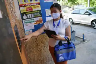 Какие документы должны показать интервьюеры в ходе переписи казахстанцев