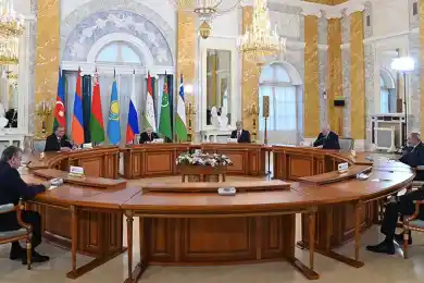 Токаев поздравил Путина с юбилеем