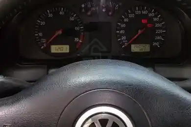 В Караганде должник по алиментам лишился автомобиля