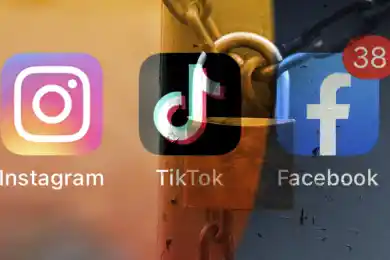 Парламент Казахстана принял закон по блокировке соцсетей и борьбе с кибербулингом 