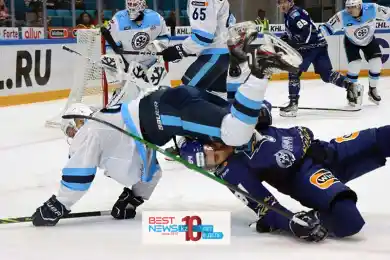 Видео страшного столкновения нападающего Барыса набрало 11 тысяч просмотров