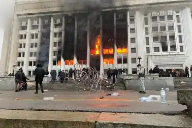 В Казахстане расследуют 695 уголовных дел после беспорядков и атак