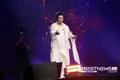 Димаш обратился к казахстанцам и высказался о войне