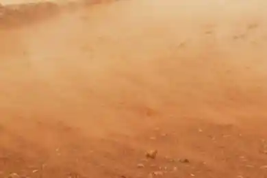 Жителей Мангистау предупредили о пыльной буре 