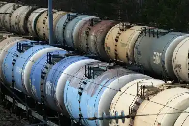 Казахстан запретил вывоз бензина и ввоз яблок