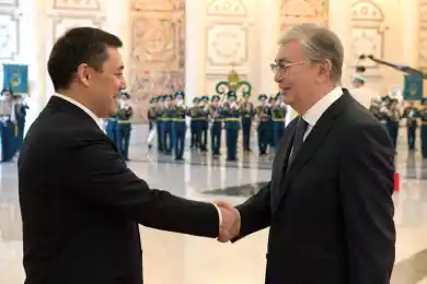 Президент Казахстана поздравил народ Кыргызстана с праздником