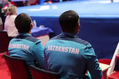 Шымбергенов оформил первый нокаут: итоги сборной Казахстана на ЧМ за 31 октября