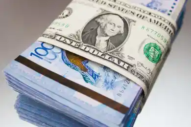 Доллар на торгах составил 427,90 тенге