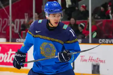 Асанали Саркенов забил три шайбы канадцам и попал на драфт NHL 