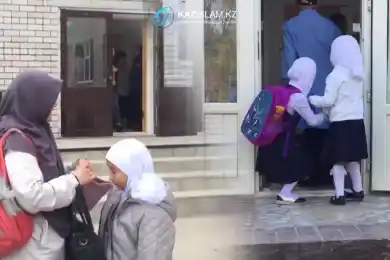 «Как регулировать?»: можно ли в Казахстане школьницам носить хиджабы в школах