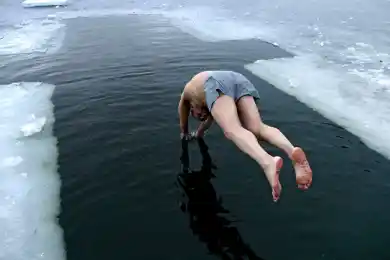 Разрешат ли казахстанцам купание на Крещение