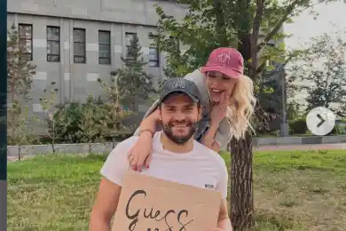 Милота от Савицкого: нападающий Барыса показал семейное gender party