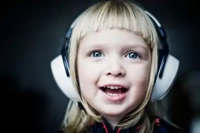 В Казахстане для обучения школьников используют радио и «Казпочту»