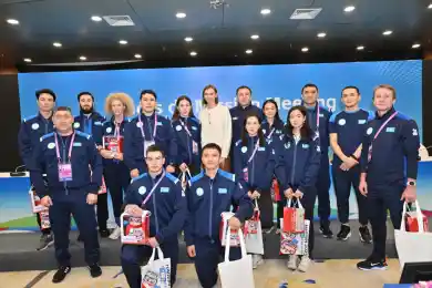 Ербол Мырзабосынов и Геннадий Головкин поздравили спортсменов в Харбине