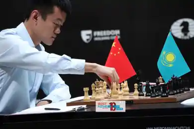 Лижэнь празднует победу, Непомнящий огорчён