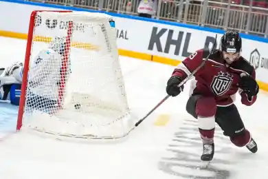 «Одни и те же ошибки»: болельщики недовольны поражением Барыса в Риге