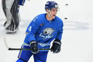 "Все защитники стараются..."- Егор Шалапов о надёжности обороны "Барыса"