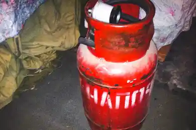 «Жена довела»? В Нур-Султане мужчина угрожал взорвать газбаллон после семейной ссоры