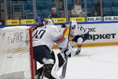 "Барыс" заставил нервничать "Металлург"